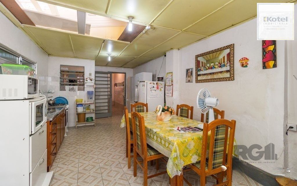 Casa de 127m², bairro menino deus