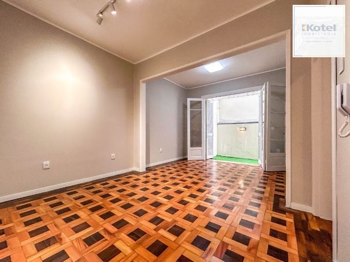 Apartamento garden de 01 dormitorio com suite no bairro Bom Fim/ Porto alegre.