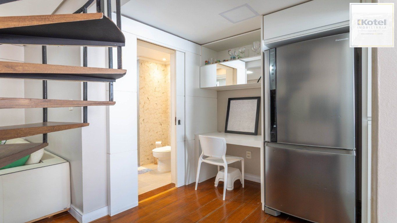 Cobertura com 2 quarto e 108m² à venda em Centro Histórico, Porto Alegre.