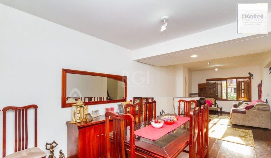 Casa Condominio para Venda - 195m², 4 dormitórios, sendo 1 suites, 2 vagas - Teresópolis — foto 4