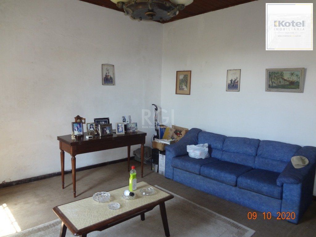 Casa para Venda - 250m², 3 dormitórios,  - Medianeira — foto 2