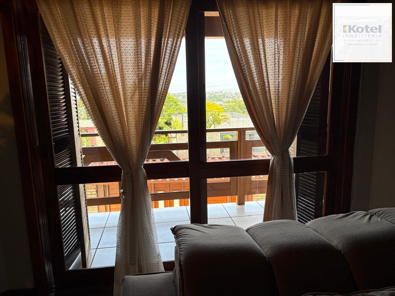 Casa residencial 234m² , 2 dormitórios no bairro Glória — foto 2