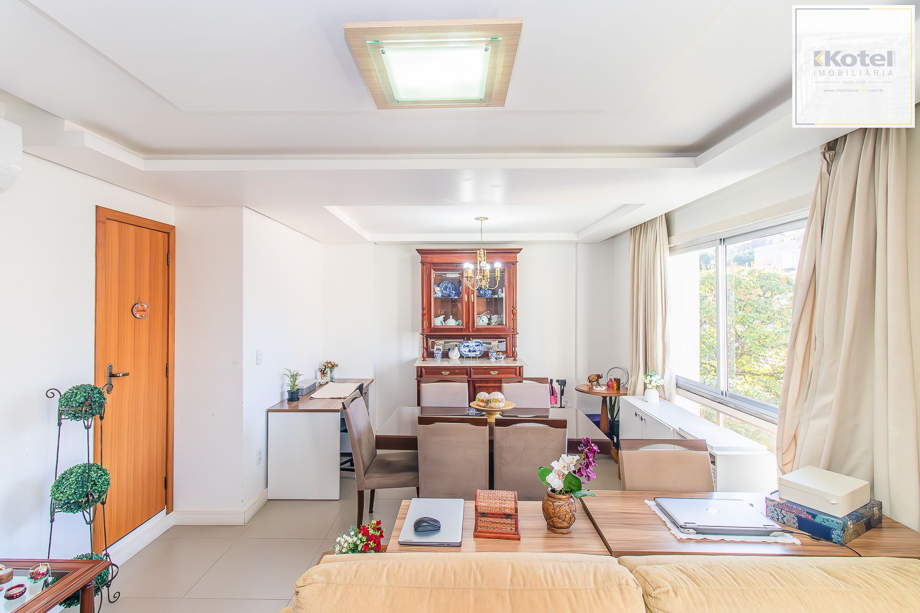 Apartamento para Venda - 103m², 3 dormitórios, sendo 1 suites, 1 vaga - Centro