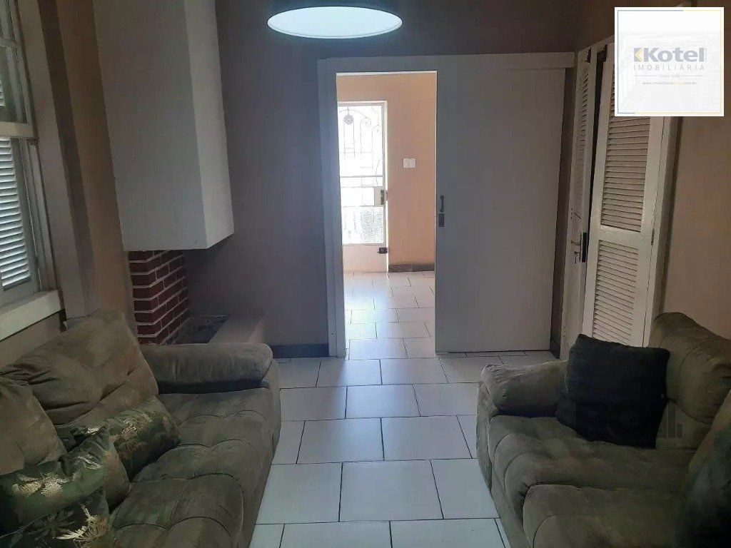Casa de 3 dormitórios, no bairro Glória — foto 4