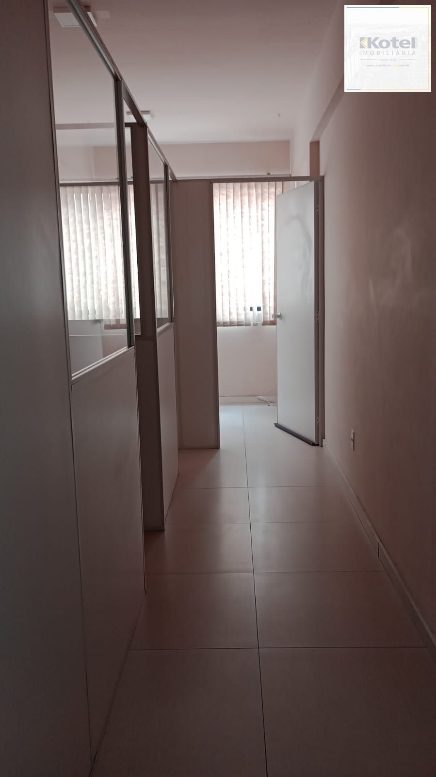 Sala Comercial, 1 sala, à venda, 30 m², Teresópolis - Porto Alegre — foto 2