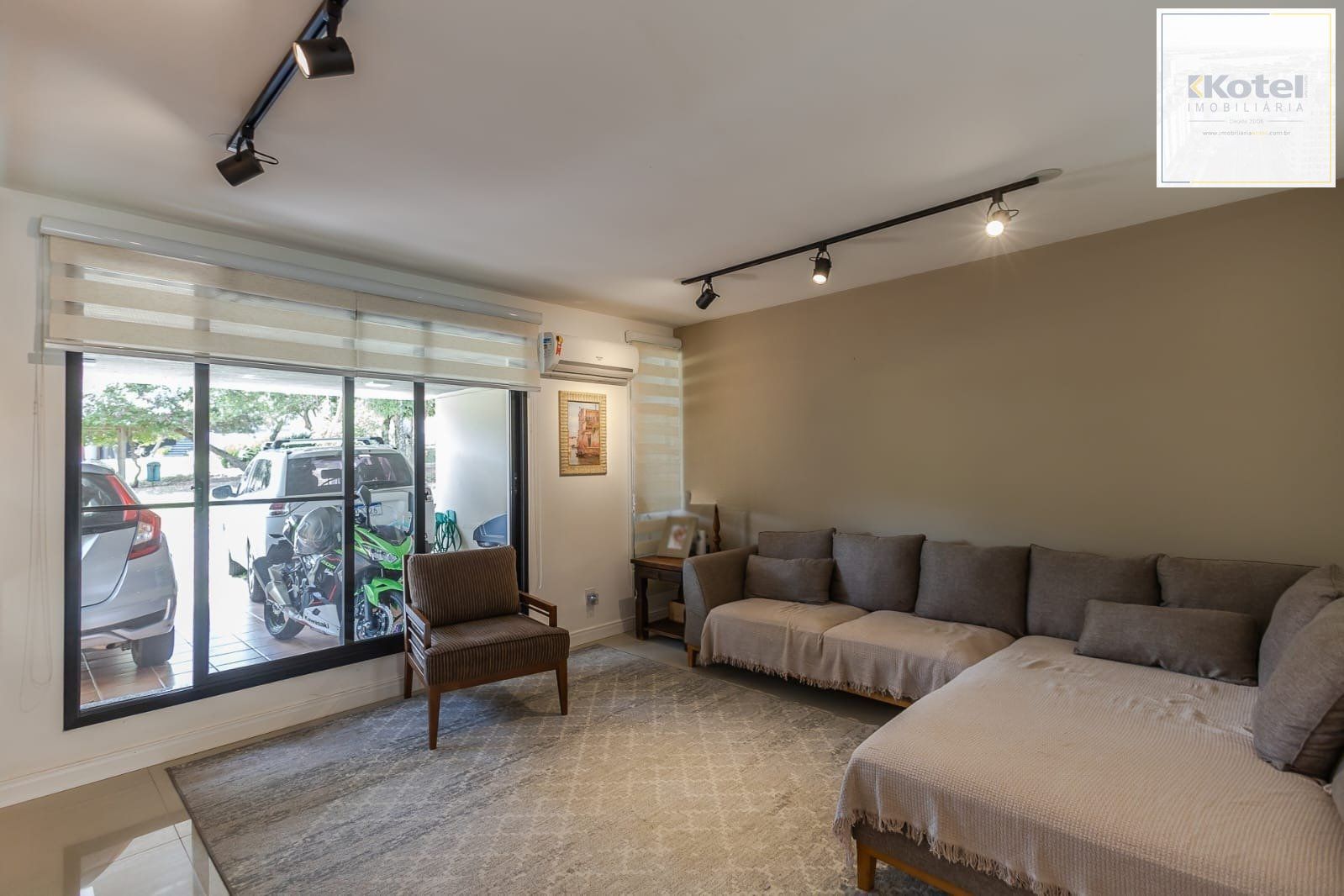 Casa em Condomínio com 3 quartos, 3 vagas e 184m² para vender por R$ 1.180.000 Rua Adriano Pereira Da Silva - Vila Nova, Porto Alegre — foto 3