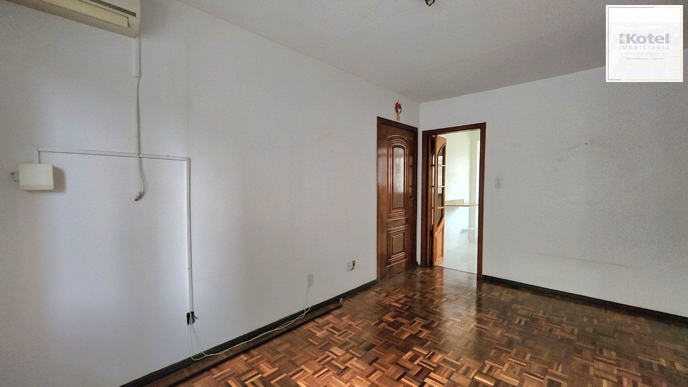 Apartamento com 2 Quartos e 1 banheiro à Venda, 67 m² no bairro Cavalhada — foto 2