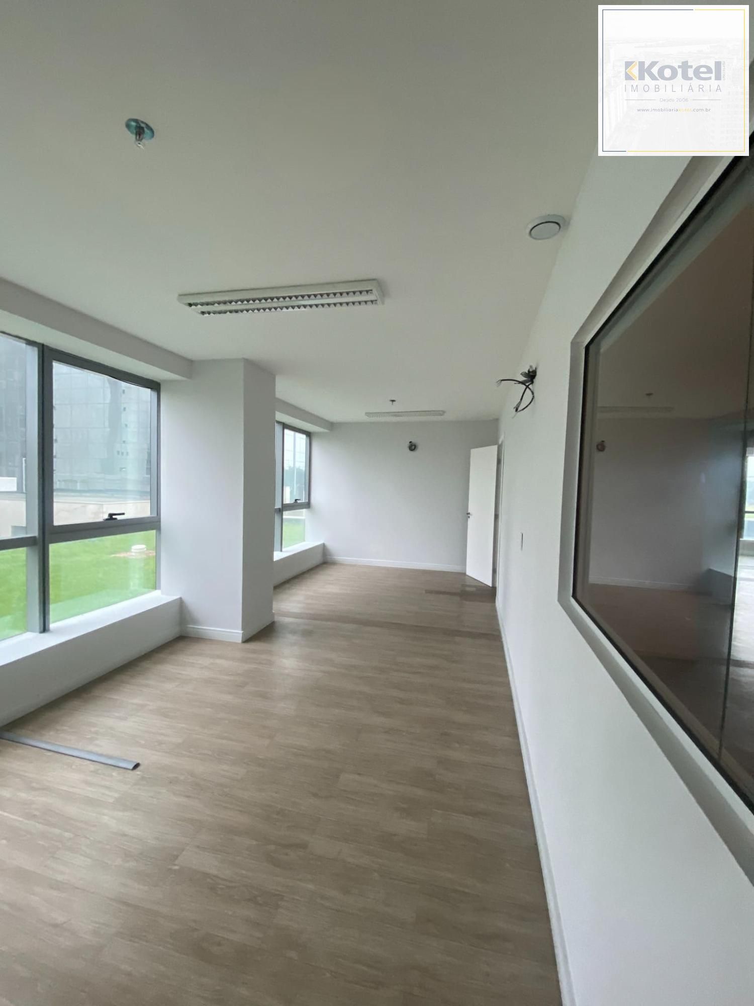 Sala Comercial no Bairro Praia de Belas - Porto Alegre