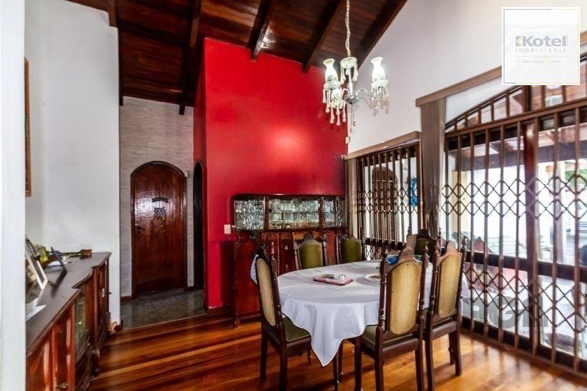 Casa 303m² - 4 dormitórios, 2 vagas no bairro Santo Antônio — foto 5