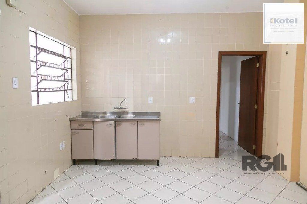 Casa para Venda - 150m², 3 dormitórios, 2 vagas - Teresópolis — foto 5