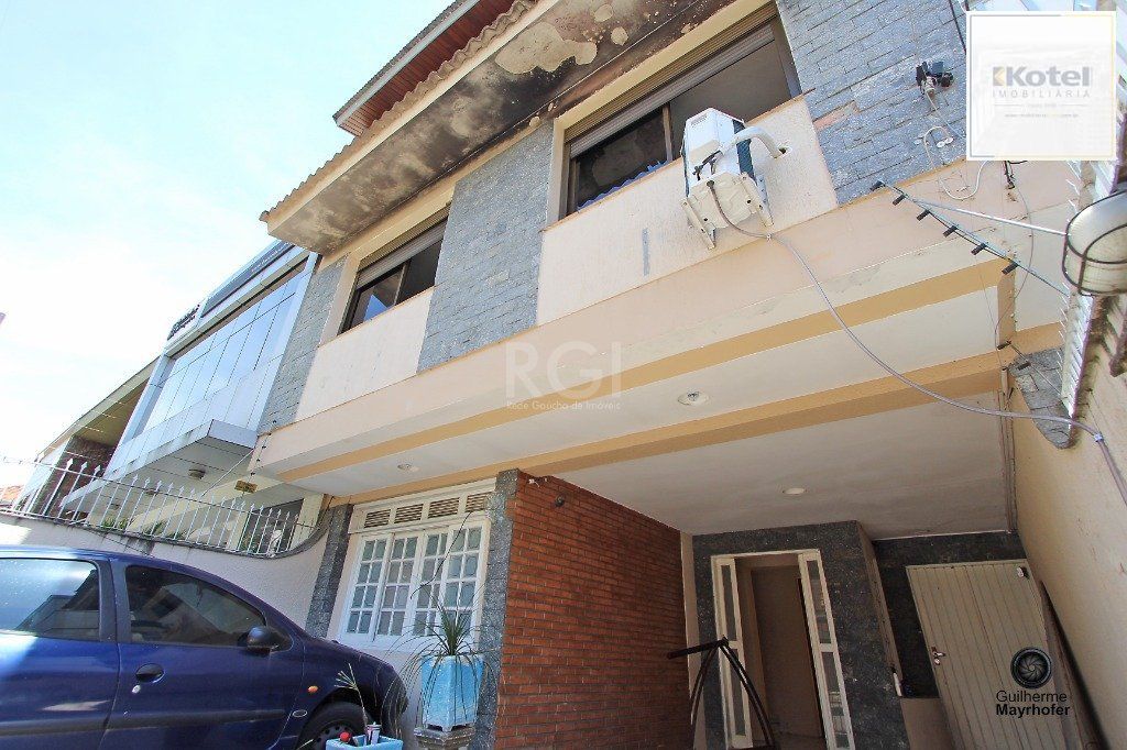 Casa para Venda - 300m², 6 dormitórios, sendo 1 suites, 3 vagas - Menino Deus — foto 3