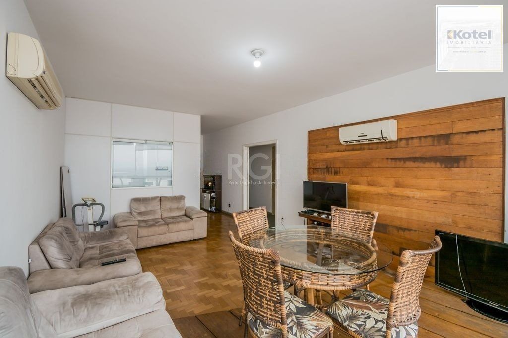 Apartamento de 3 quartos com vista para o rio á venda