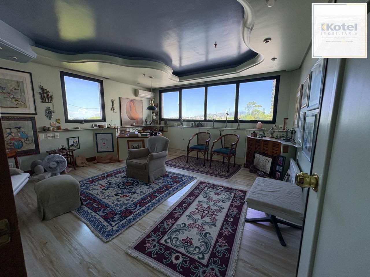Sala comercial no bairro Três figueiras