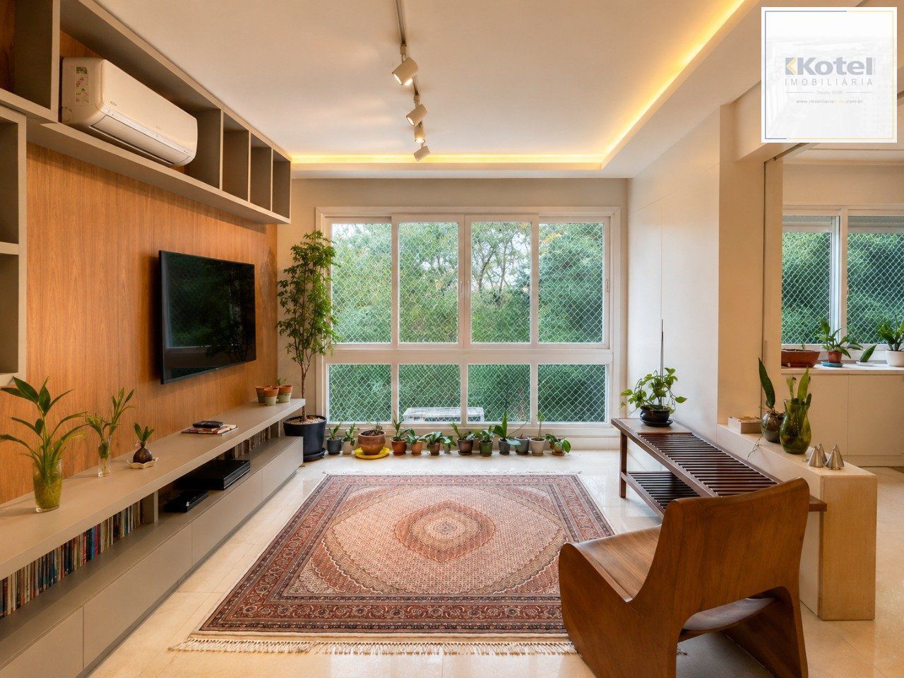 Apartamento de 3 dormitórios à venda no bairro Mont Serrat em Porto Alegre.
