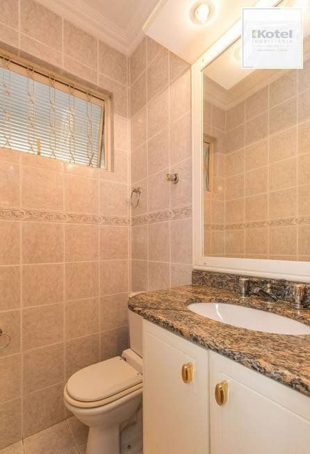Casa 250m² - 5 dormitórios, 2 suítes e 4 vagas no bairro Santa Maria Goretti