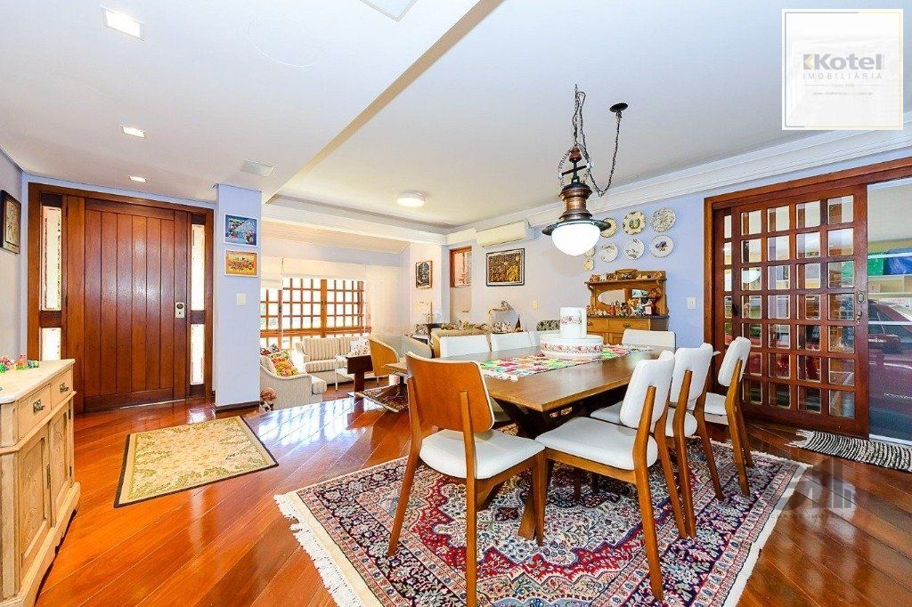 Casa em Condomínio à venda com 4 quartos 319 m²  Rua Manoel Leao, Pedra Redonda, Porto Alegre
