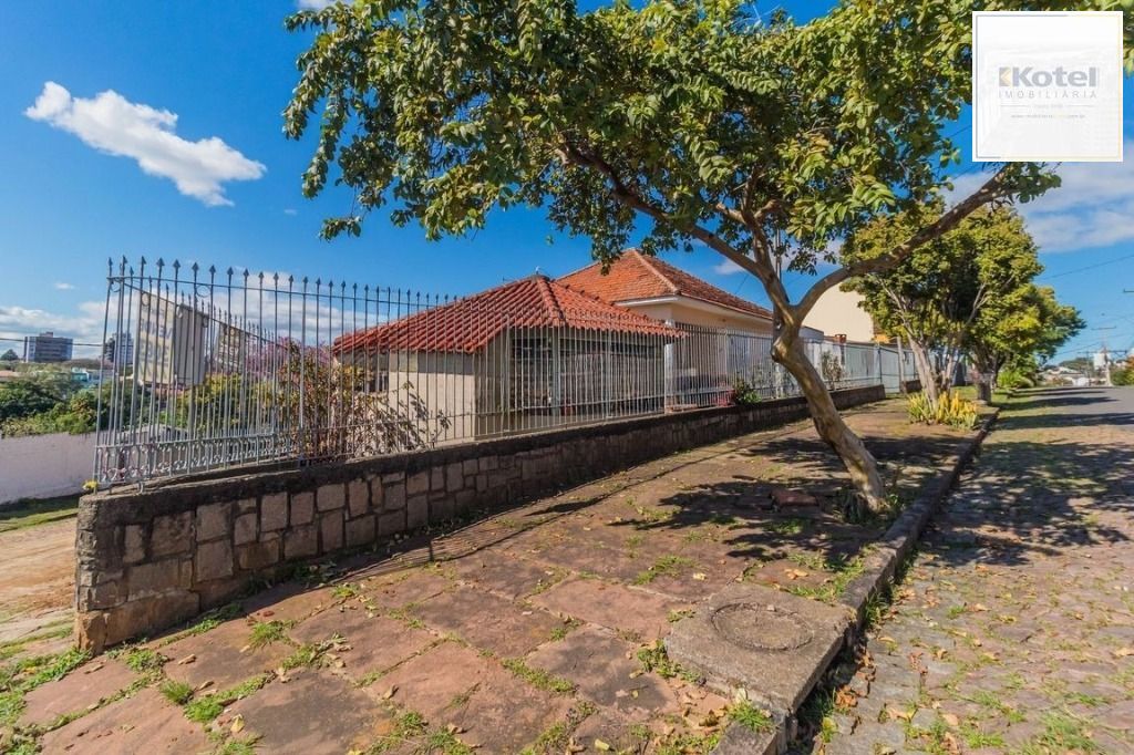 Casa de 3 Dormitório(s) Bairro Jardim Itu - Porto Alegre