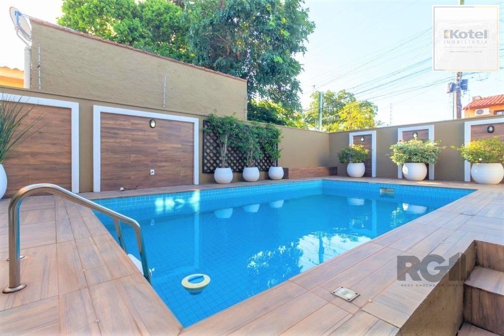 Casa de 380m², bairro Guarujá — foto 3