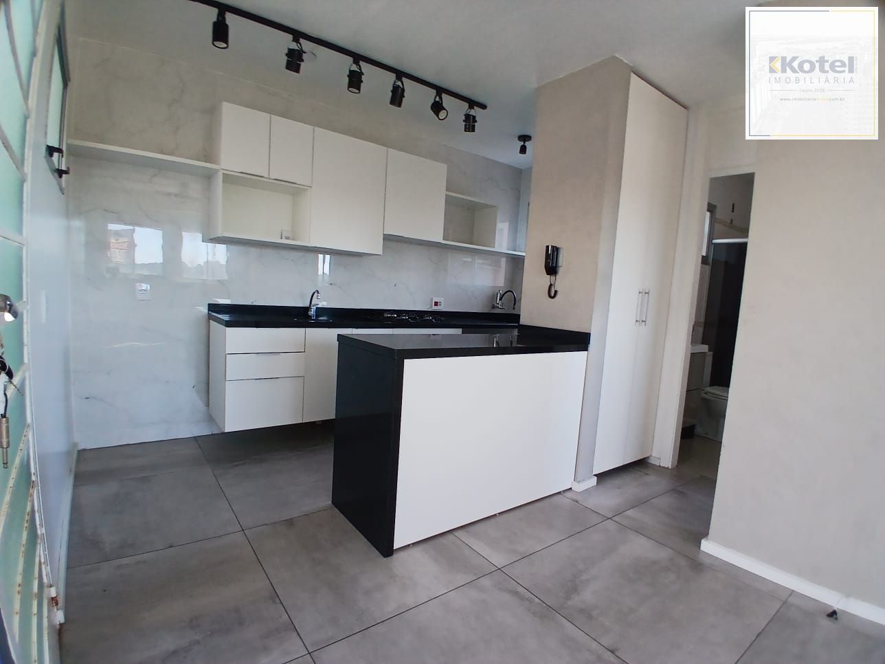 Apartamento à venda em São Sebastião, Porto Alegre — foto 2