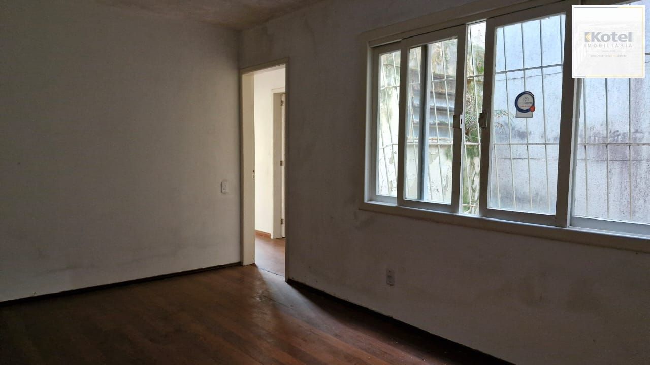 Apartamento com 2 dormitórios e garden na Rua Ijuí, pronto para reformar — foto 5