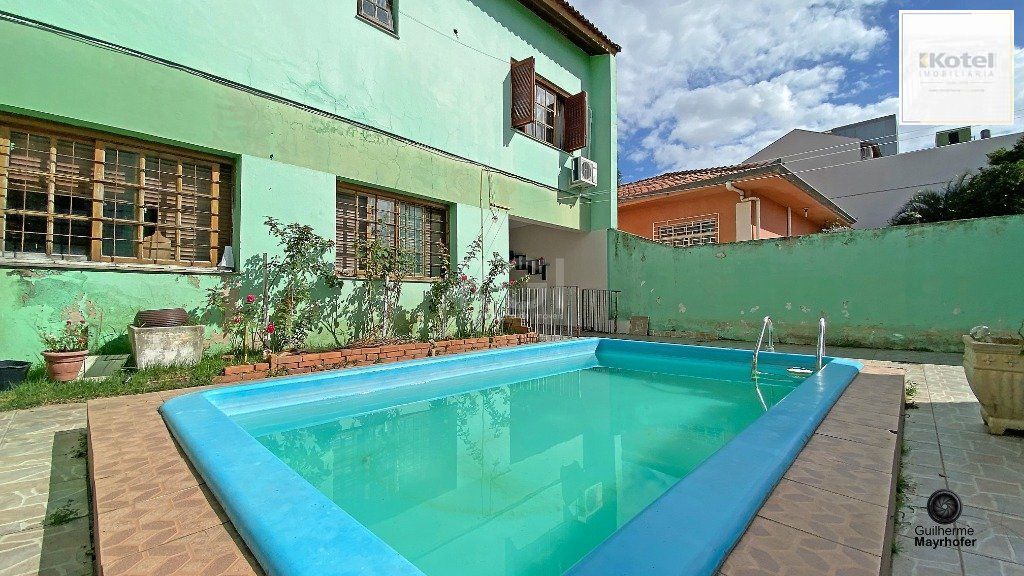 Casa para Venda - 400m², 5 dormitórios, sendo 1 suites, 3 vagas - Jardim Itu Sabará