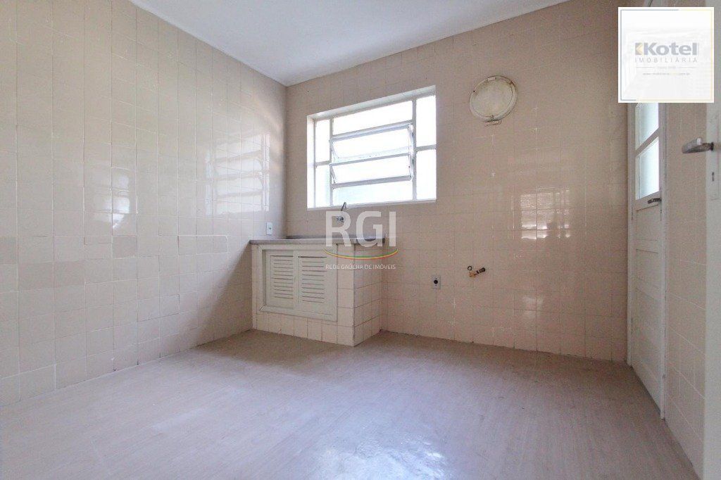 Apartamento 2 dormitórios no bairro Teresópolis em Porto Alegre para Comprar ou Alugar — foto 5