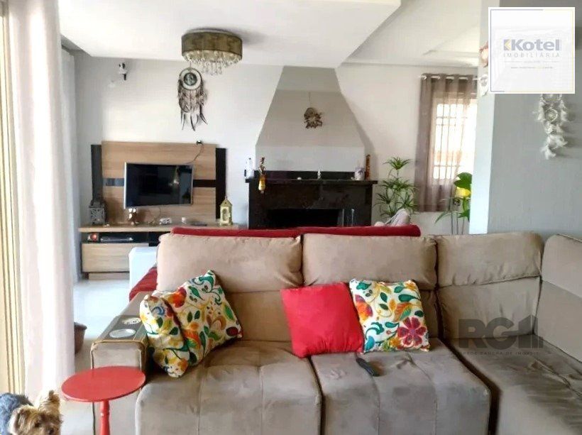 Casa de 307m² - 3 dormitórios, piscina, 4 vagas no bairro Espírito Santo — foto 2