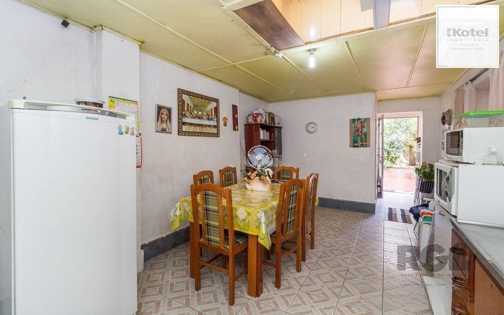 Casa de 127m², bairro menino deus
