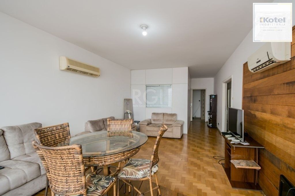 Apartamento de 3 quartos com vista para o rio á venda