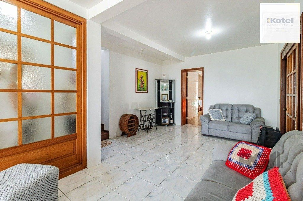 Casa com 267m², 3 dormitórios, 1 vaga no bairro Tristeza — foto 4