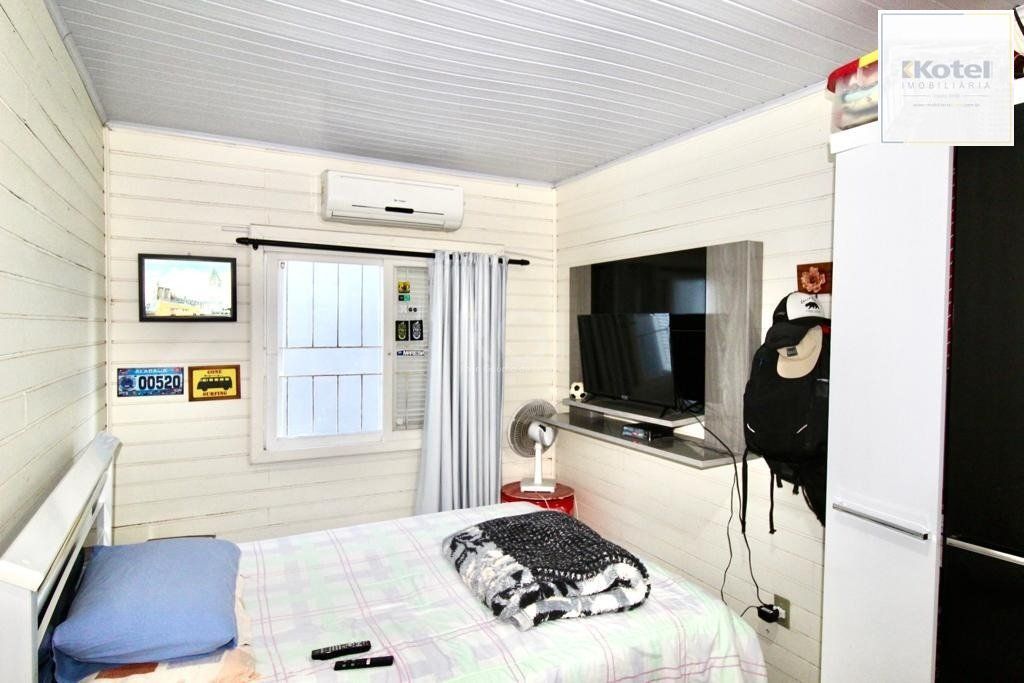 Casa para Venda - 90m², 5 dormitórios, sendo 1 suites, 5 vagas - Teresópolis — foto 5
