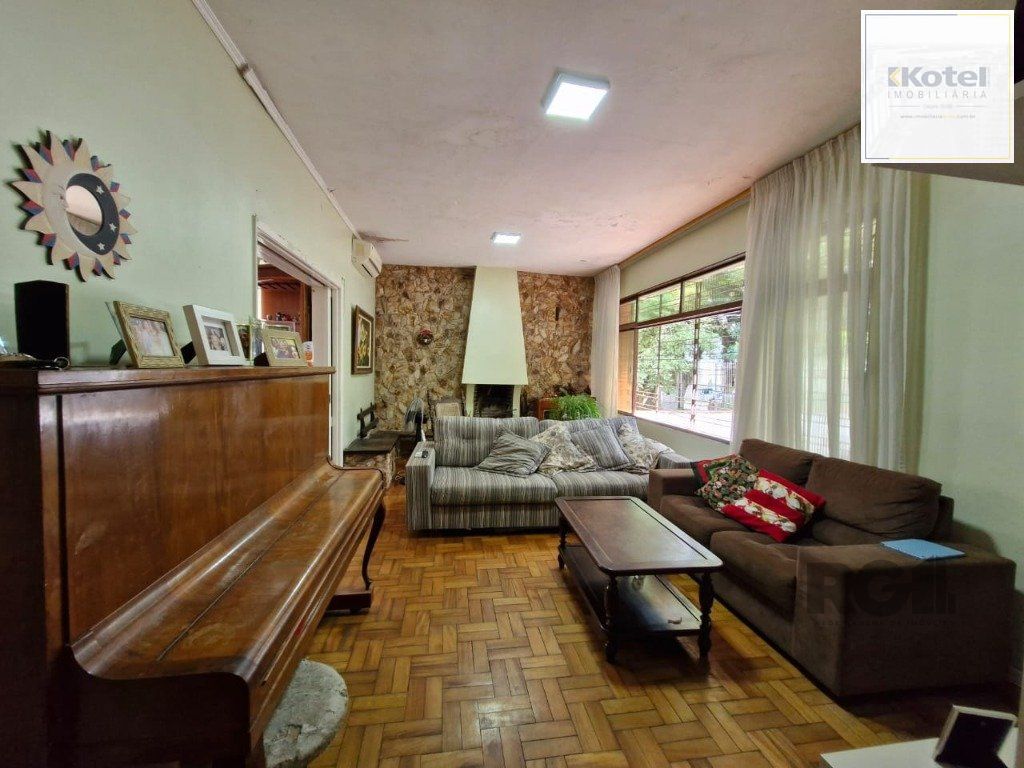 Casa 4 Dormitórios Bairro Teresópolis — foto 5