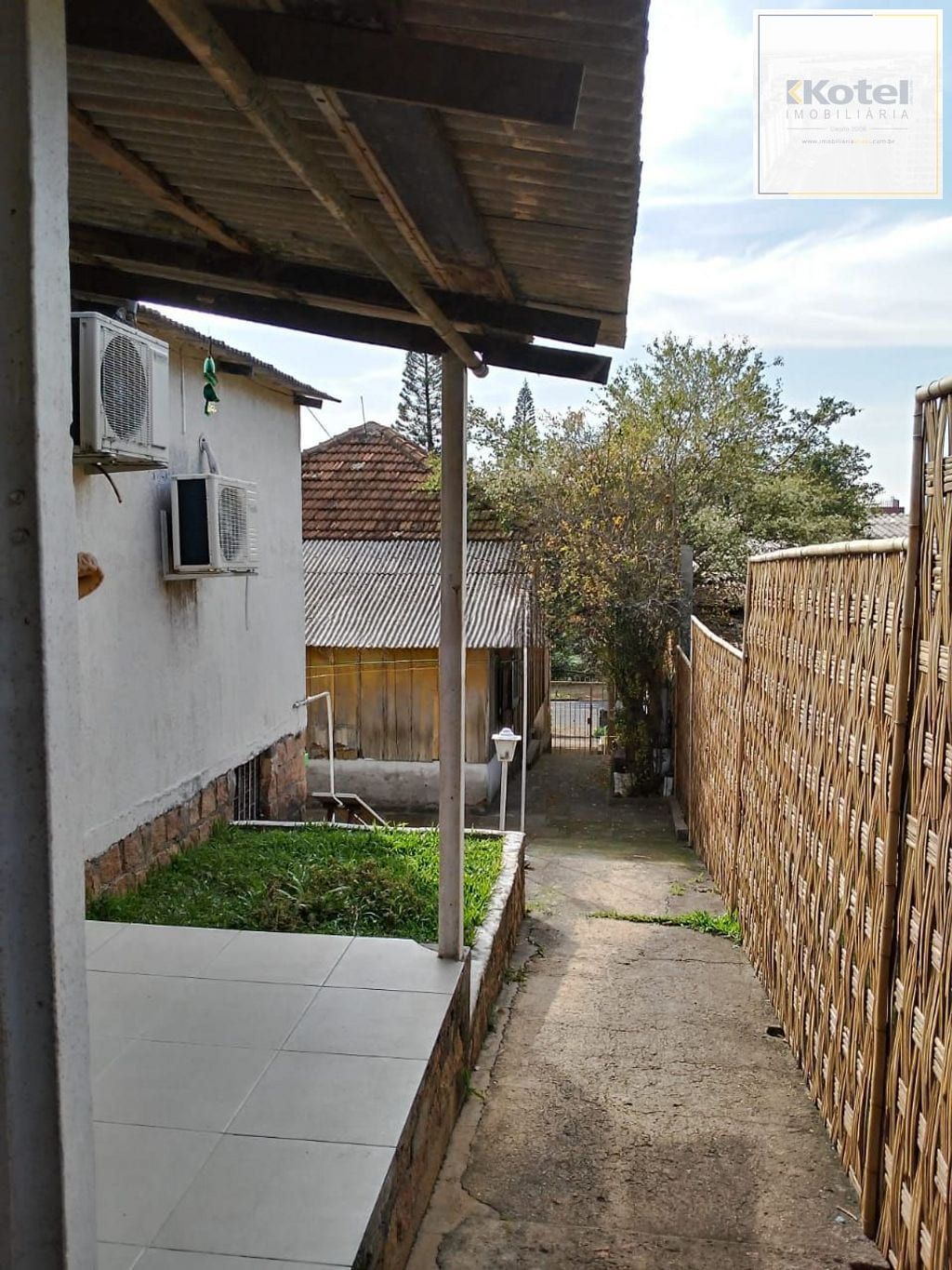 Casa com 4 dormitórios no bairro Gloria - Porto Alegre — foto 3