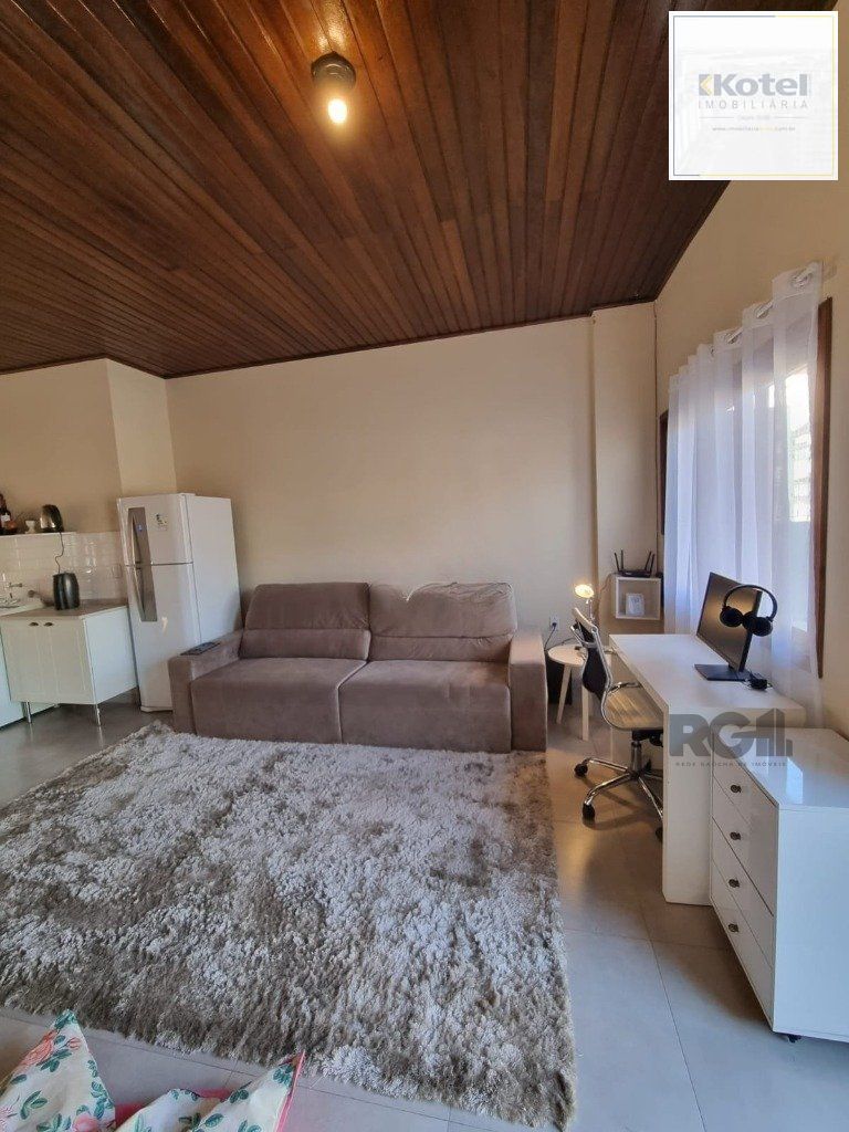 Casa com 3 dormitórios no bairro Sarandi — foto 2