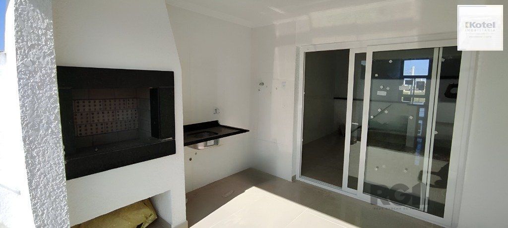 Casa de 3 dormitórios no bairro Hípica — foto 2