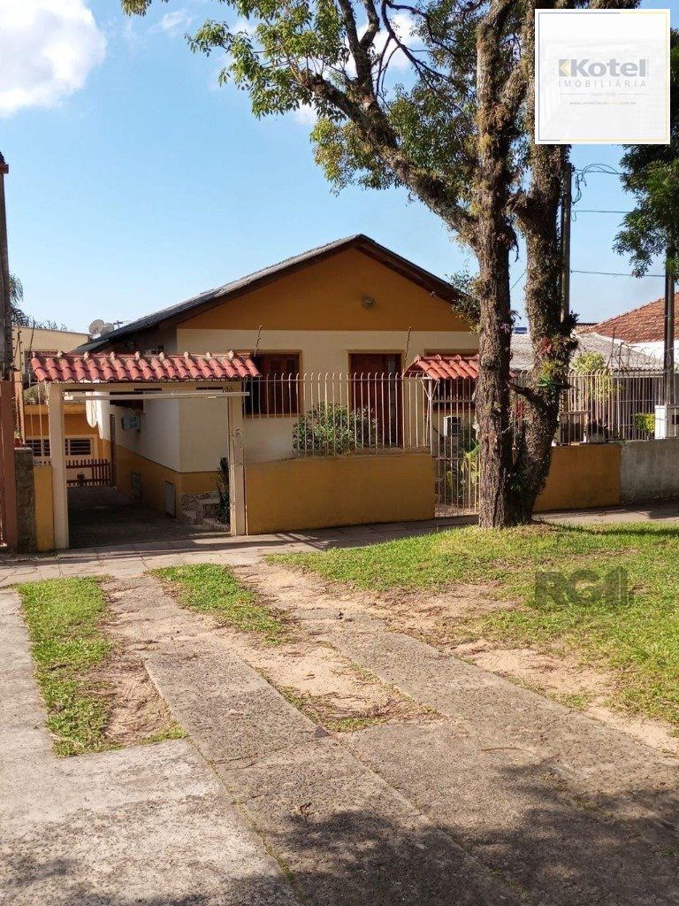 Casa 4 dormitórios no bairro Vila Ipiranga