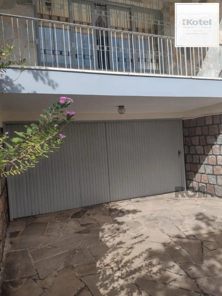 Casa de 2 dormitórios, bairro Vila Ipiranga