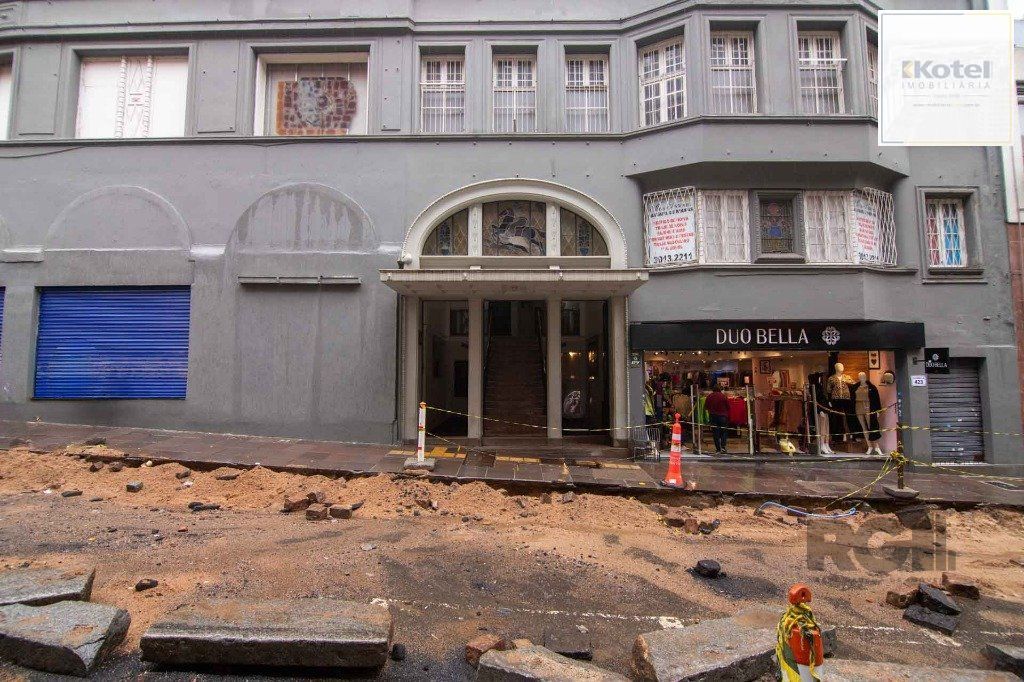Sala Comercial à venda, 99m², Centro Histórico - Porto Alegre