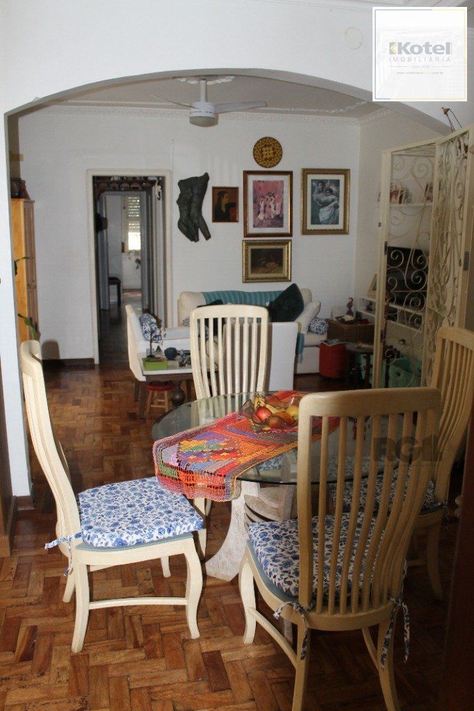 Apartamento de 3 dormitórios Térreo no bairro Moinhos de Vento