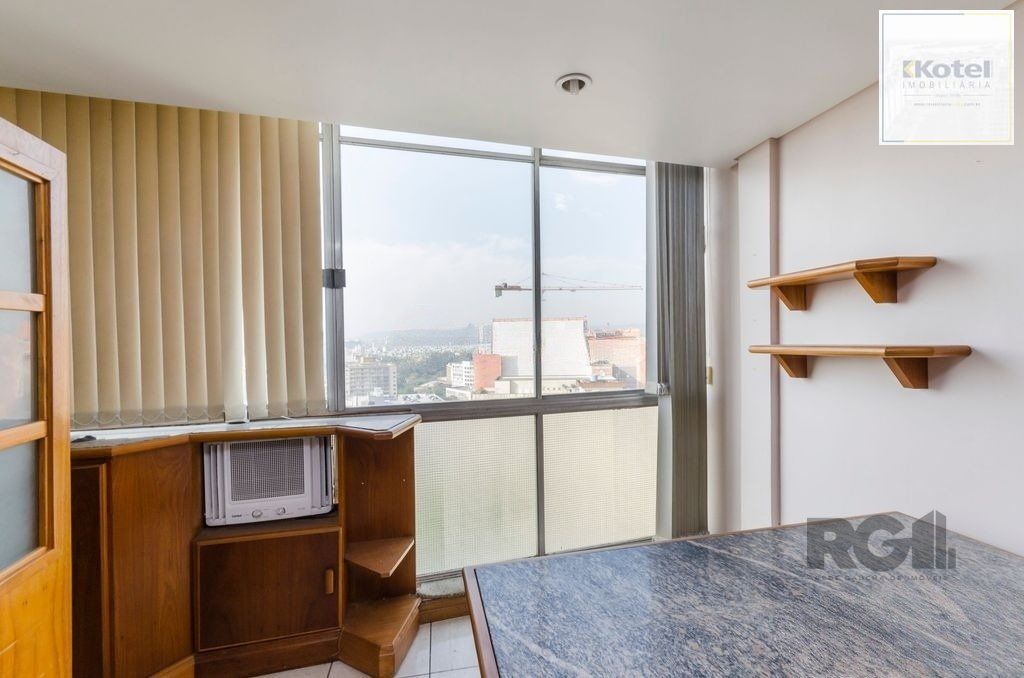 Sala/conjunto comercial de 46m² no Centro Histórico