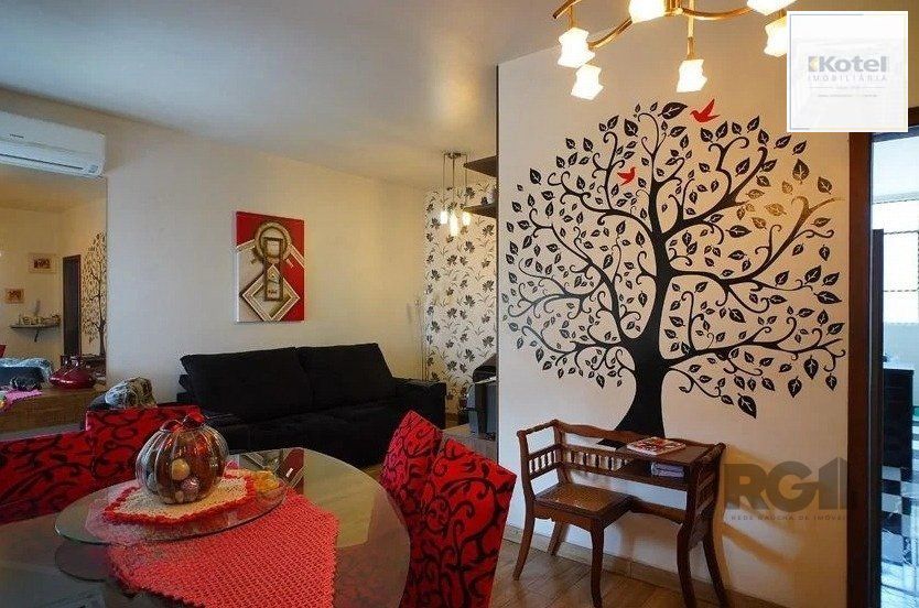 Apartamento 91m² - 3 dormitórios e 2 vagas no bairro Petrópolis