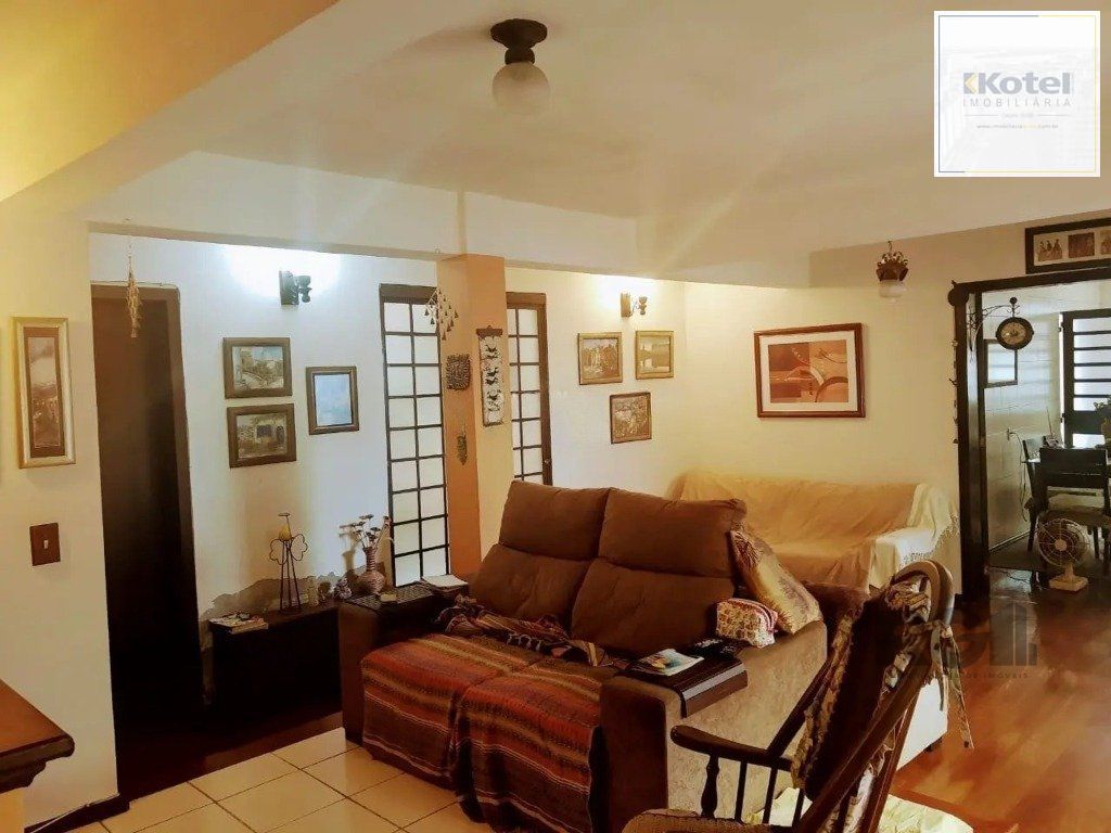 Casa com 3 dormitórios no bairro Tristeza — foto 2