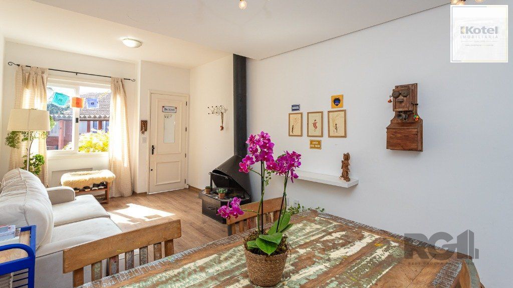 Casa em condomínio de 109m² - 3 dormitórios, 1 suíte e 1 vaga no bairro Teresópolis — foto 5