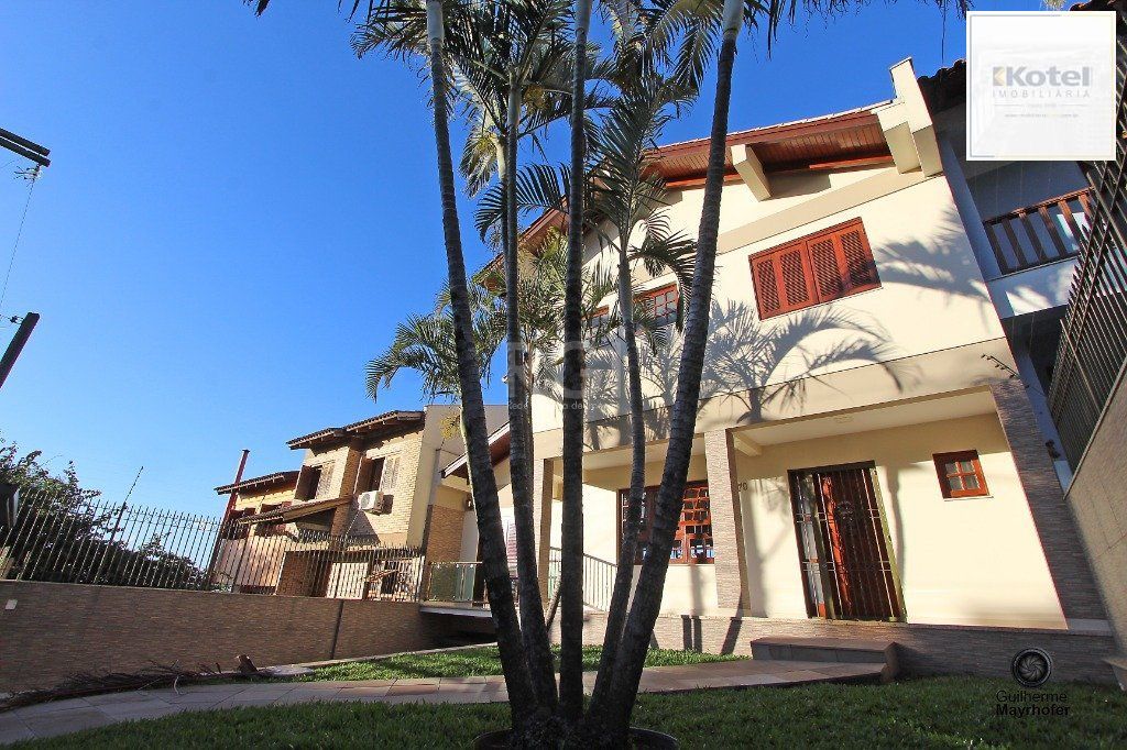 Casa para Venda - 445.52m², 4 dormitórios, sendo 4 suites, 4 vagas - Teresópolis — foto 4