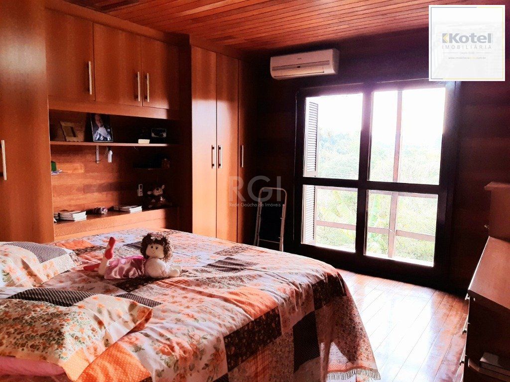 Casa para Venda - 120m², 3 dormitórios, 4 vagas - Krahe