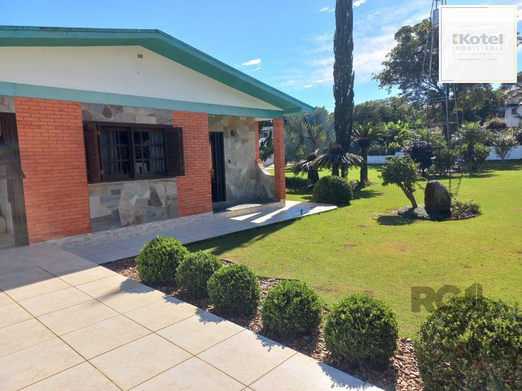 Casa 161m² - 2 dormitórios, 4 vagas no bairro Santo Onofre em Viamão