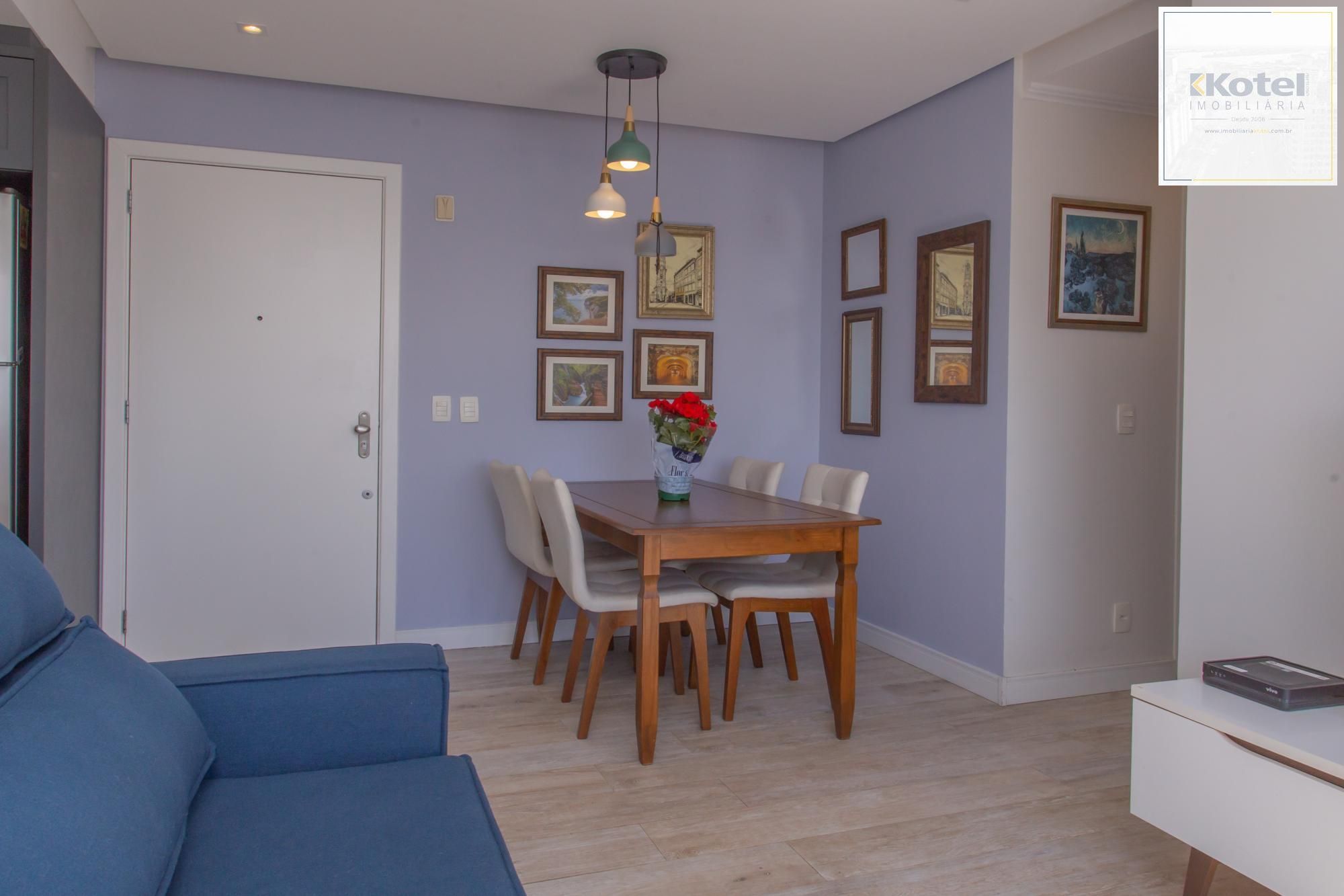 Apartamento de 02 dormitorios, suite, vaga garagem com vista livre no bairro Menino Deus-Porto Alegre.