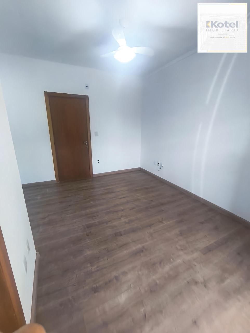 Casa de 3 dormitórios á venda no Bairro Guarujá - Porto Alegre — foto 4