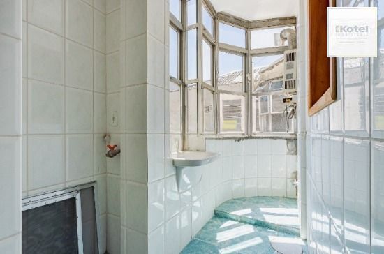 Apartamento com 4 quartos e 93m² à venda em Centro Histórico, Porto Alegre.