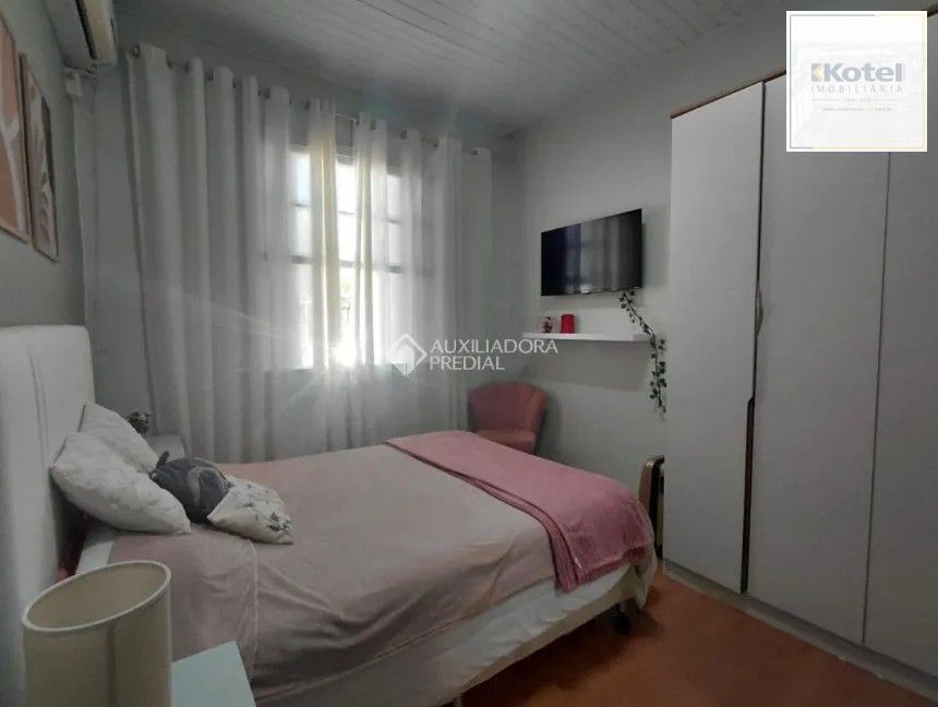 Casa 3 dormitórios no Bairro Coronel Aparício Borges — foto 5